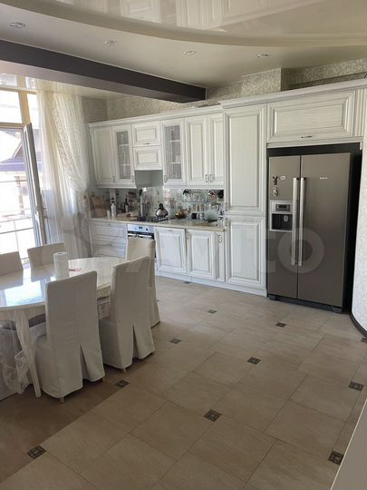 3-к. квартира, 100,8 м², 3/4 эт.