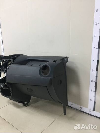 Б/У Торпедо 681001758R renault