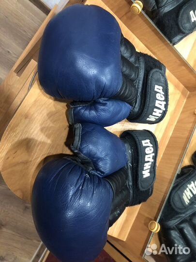 Перчатки для рукопашного боя