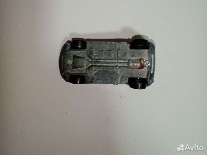 Машинка хотвилс