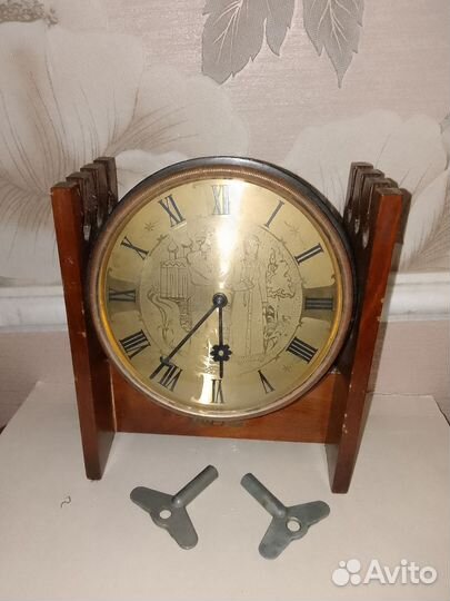 Настольные часы:Весна:1969г