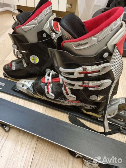 Горнолыжные ботинки