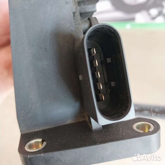 Педаль газа Mercedes Benz Vito 638