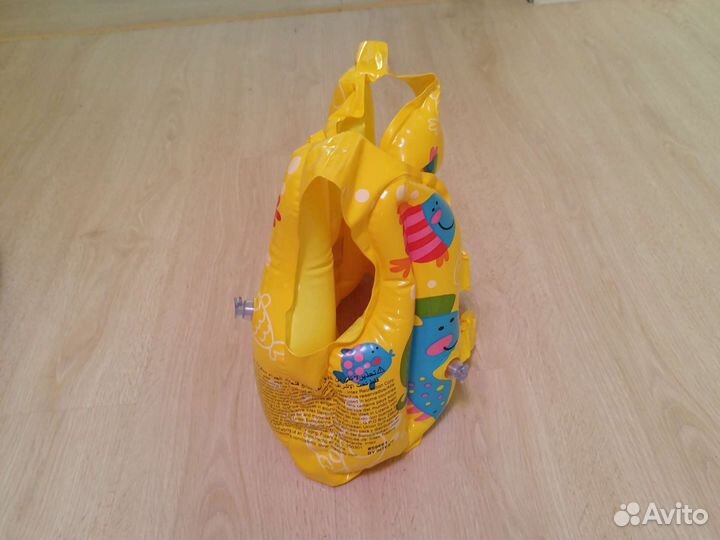 Детский надувной жилет для плавания