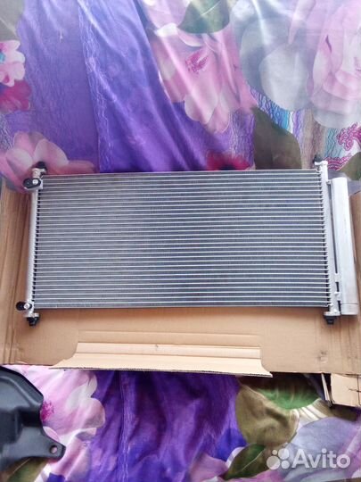 Радиатор кондиционера Тойота аурис