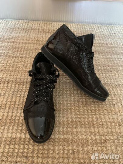Кроссовки женские кожаные 39 размер