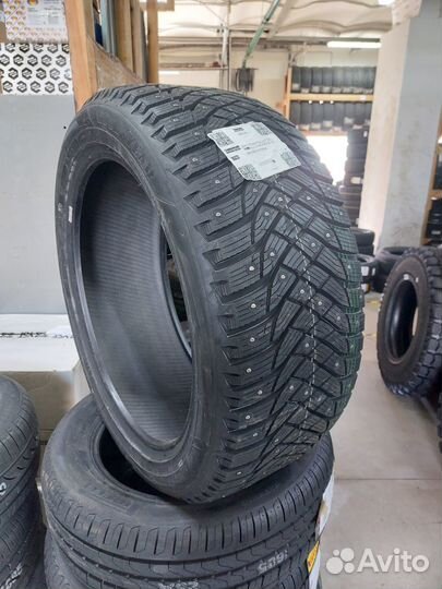 Goodyear UltraGrip Arctic 2 SUV 275/45 R21 110T