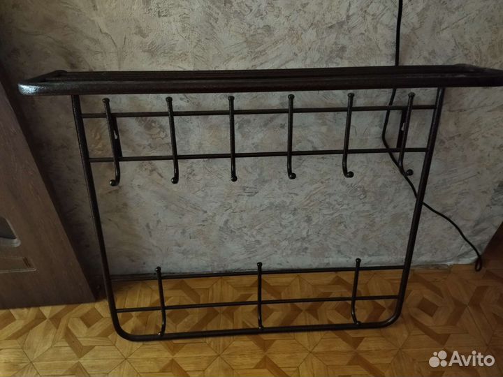 Вешалка в прихожую