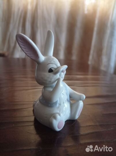 Кролик в очках Goebel фарфор, 8 см