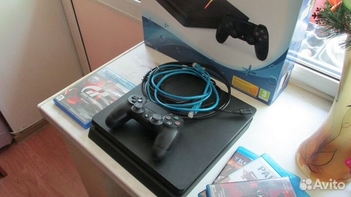 Sony PlayStation 4 slim 500gb CUH-2216A