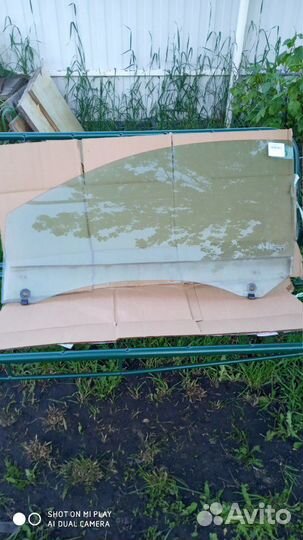 Стекло двери передней левой Renault Clio 2007 г