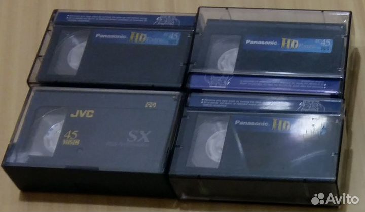 Кассета к видеокамере VHS-C ширина кассет 12,65 м