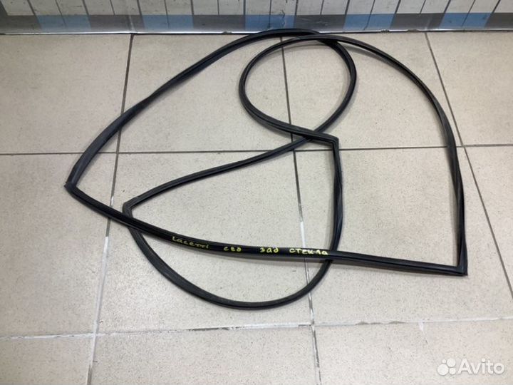 Уплотнитель заднего стекла задний Chevrolet