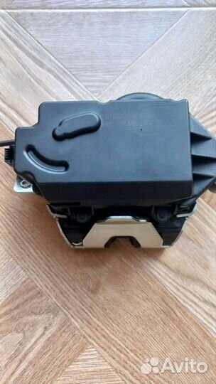 Замок багажника мерседес w164,251,211