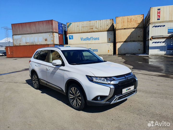 Mitsubishi Outlander 2.0 CVT, 2020, 34 500 км