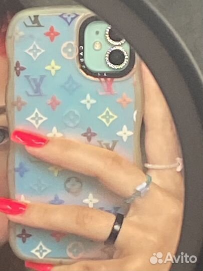 Чехол на iPhone 11