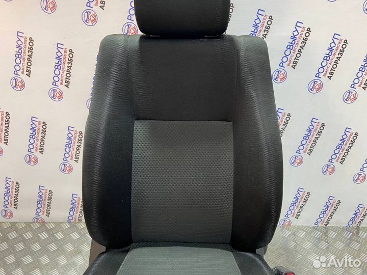 Сиденье Suzuki SX4 1