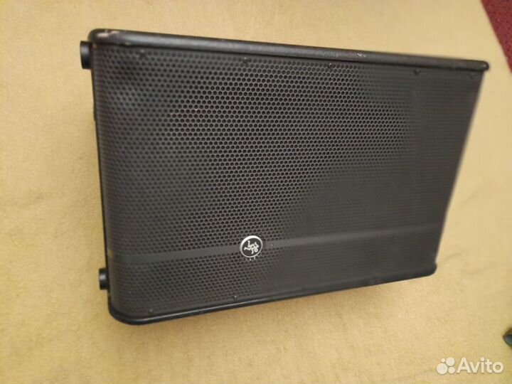 Активная аккустика mackie HD 1221 б/у