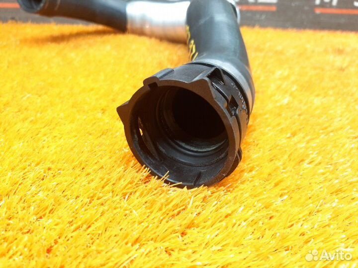 Патрубок системы охлаждения Bmw 5-Series F10