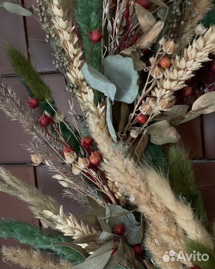 Венок интерьерный из сухоцветов