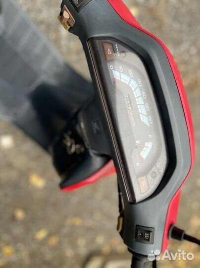 Продам Honda Tact AF-24 Stand Up