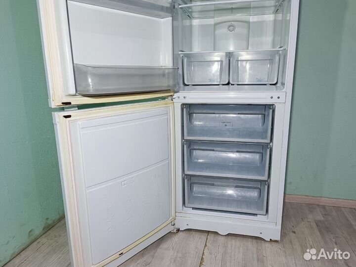 Холодильник Hotpoint-Ariston rmba1185.1F.019 Гаран