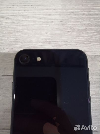 iPhone SE (2022), 64 ГБ