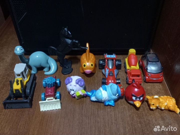 Игрушки из Киндера,старые и новые