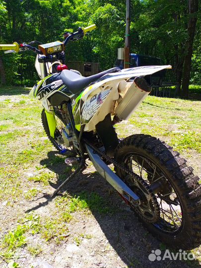 Продам мотоцикл JMC 250