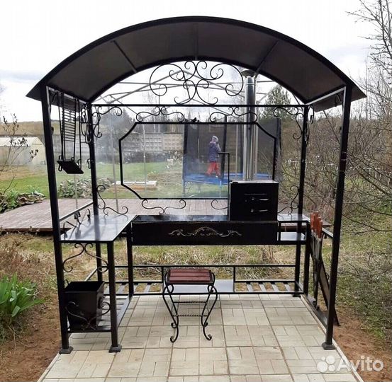 Беседка с мангалом