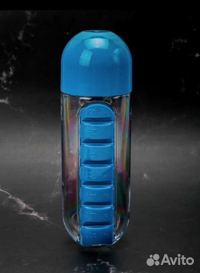 Бутылка с таблетницей