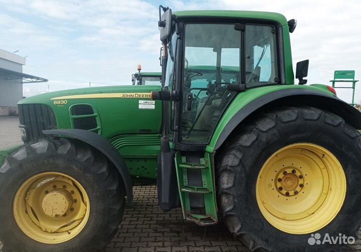 Трактор John Deere 6930, 2006