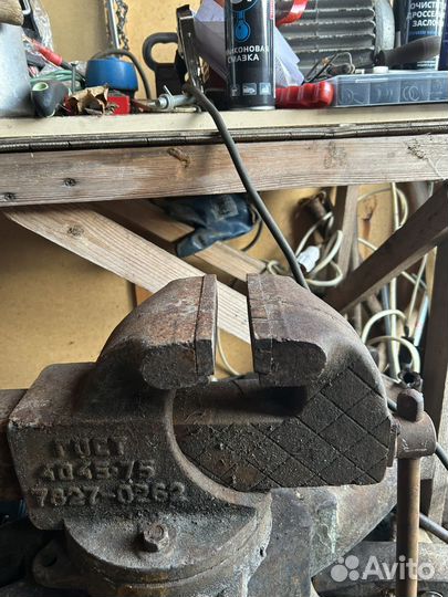 Тиски слесарные бу СССР