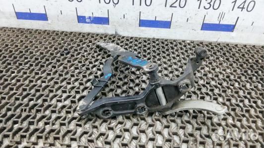 Петля капота mercedes benz S-class W221 (7AD12D502