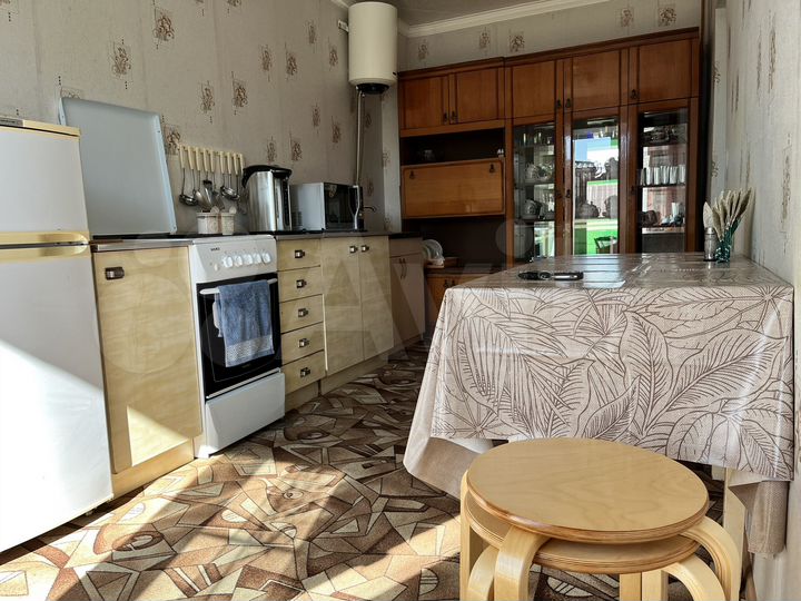 3-к. квартира, 79 м², 2/5 эт.