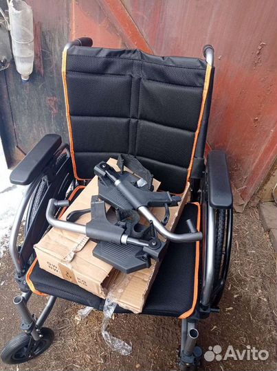 Коляска инвалидная