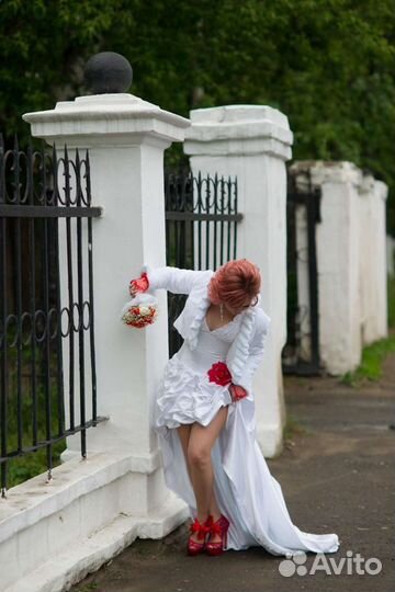 Свадебное платье