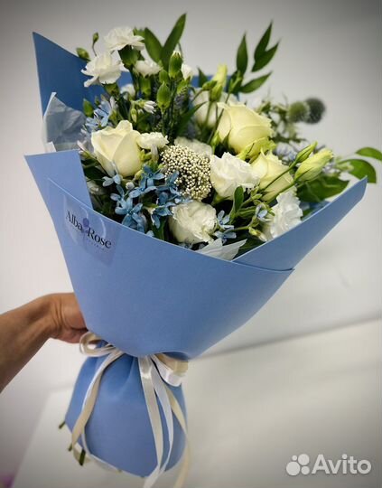 Букет сборный (кустовая гвоздика, роза)