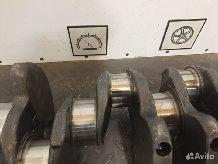 Коленвал для Mitsubishi Pajero 1 4D56