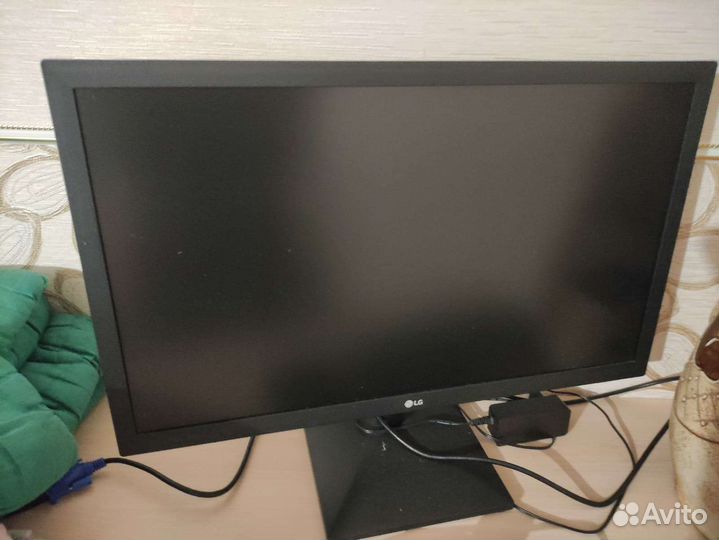 Монитор LG 22MK400A-B