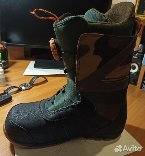 Сноубордические ботинки Burton tyro