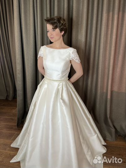 Свадебное платье 44 46 новое