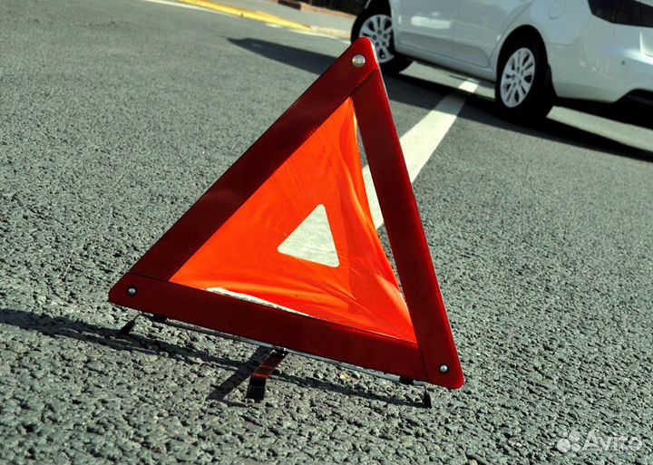 Знак аварийной остановки от BMW