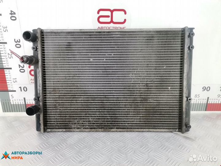 Радиатор (основной) Volkswagen Polo 3 2000