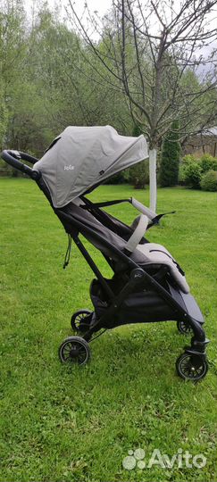 Прогулочная коляска joie