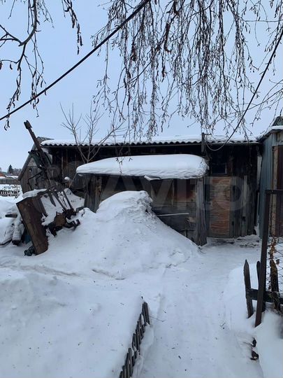 Дом 22,7 м² на участке 4 сот.