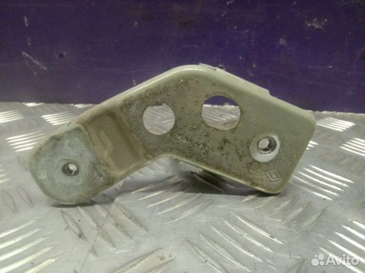 Кронштейн радиатора левый Renault Fluence седан