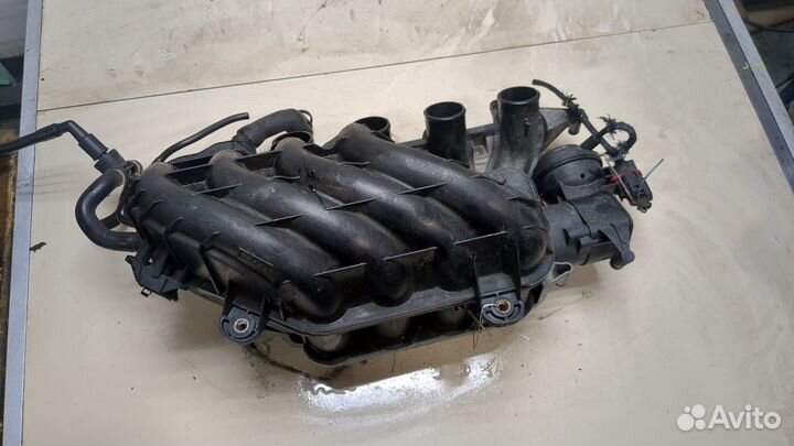Коллектор впускной Volkswagen Touran, 2005