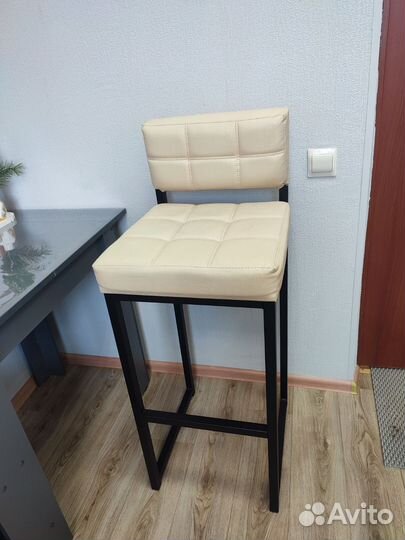 Барный стул