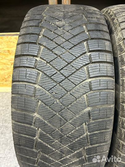 Pirelli Ice Zero FR SUV 255/45 R20 105H